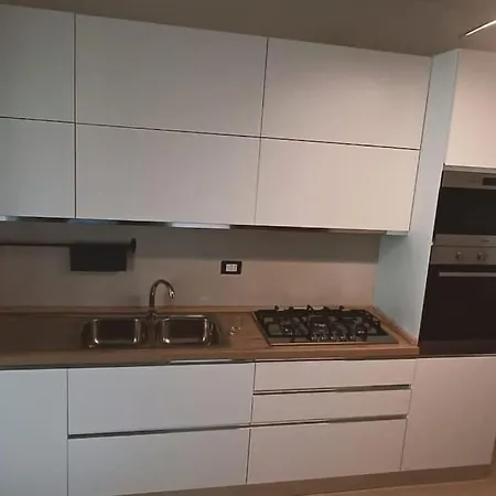Viale Italia Centralissimo Corso * Avellino
